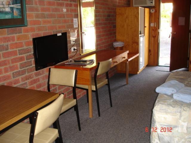 Tooleybuc Country Roads Motor Inn ภายนอก รูปภาพ