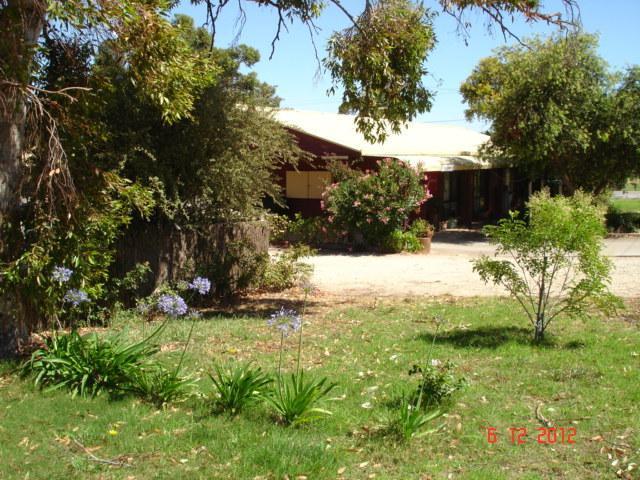 Tooleybuc Country Roads Motor Inn ภายนอก รูปภาพ