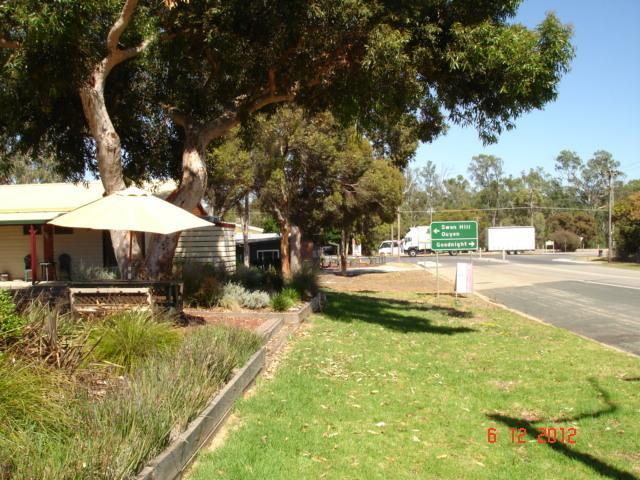 Tooleybuc Country Roads Motor Inn ภายนอก รูปภาพ